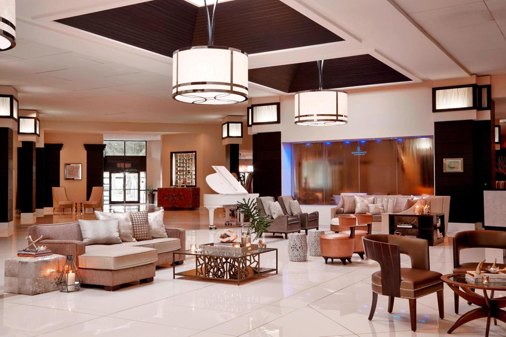 Renaissance Airport Hotel