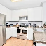 Pet-Friendly 3Br Condo W Pool Hot Tub