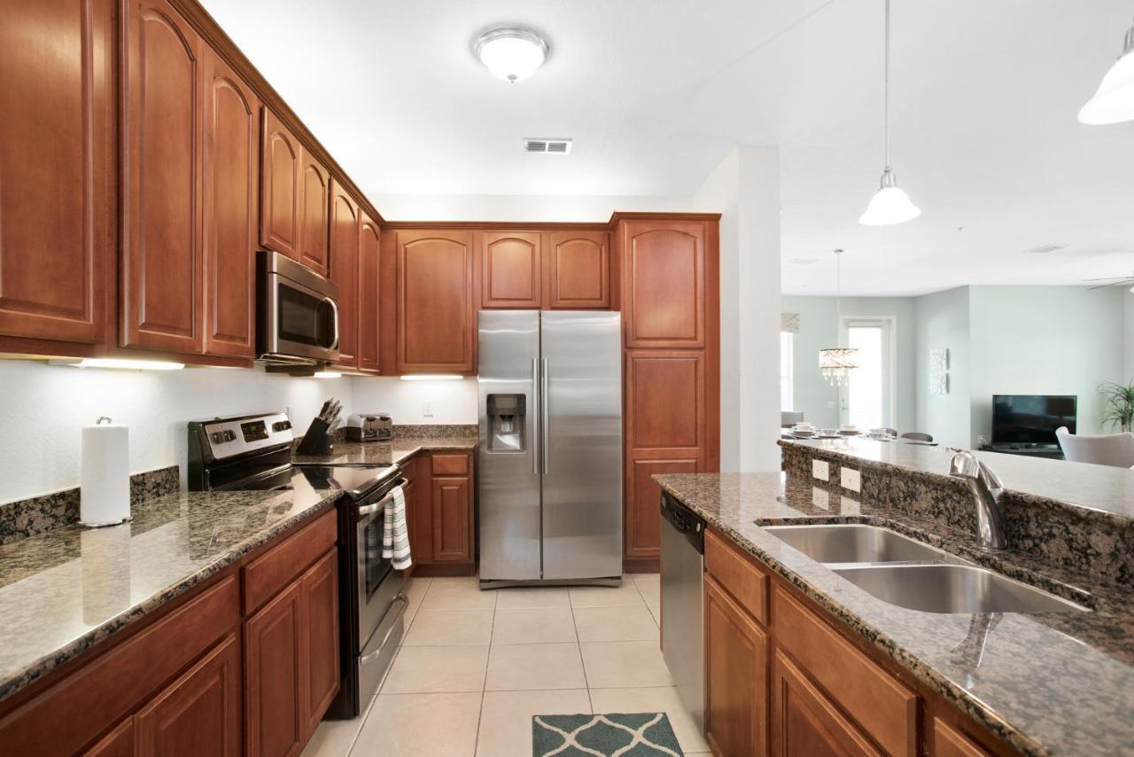 Stylish Vista Cay Luxury Oasis Near Theme Parks Walk To The Convention Center And Int'l Drive Holiday home *