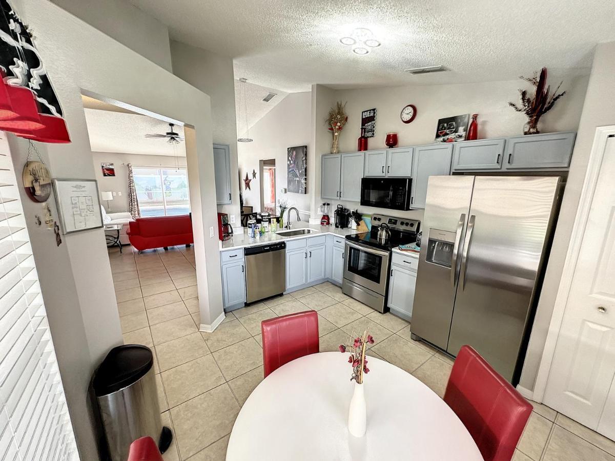 Mickey Funhouse, Pool, Fenced , Pets, Games Holiday home Orlando
