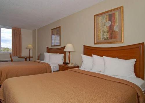 Hotel Spark By Hilton Near Universal 3*