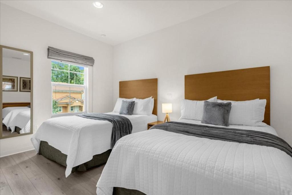 2 Bedrooms - 2,5 Bathrooms - Regal Oaks 2634 Cl * Orlando