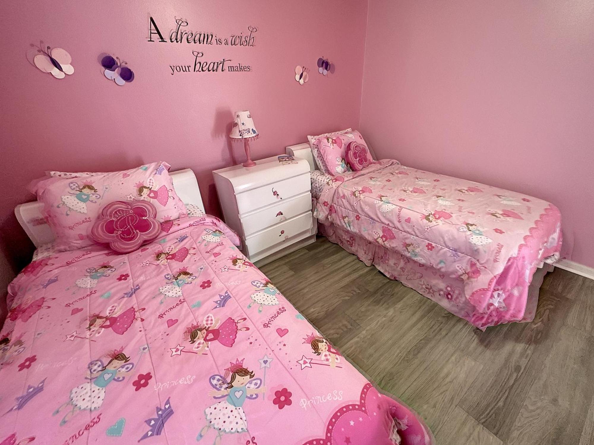Holiday home Mickey Funhouse, Pool, Fenced , Pets, Games Orlando