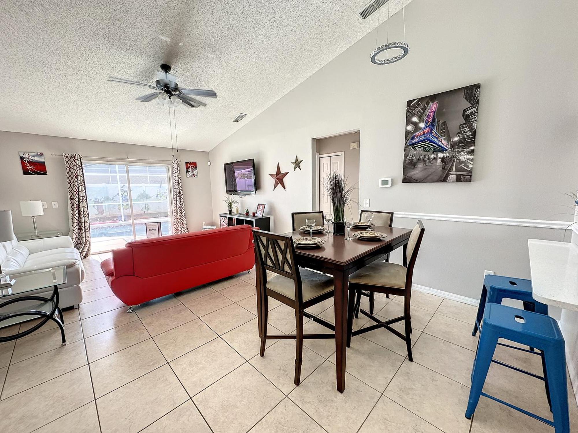Mickey Funhouse, Pool, Fenced , Pets, Games *