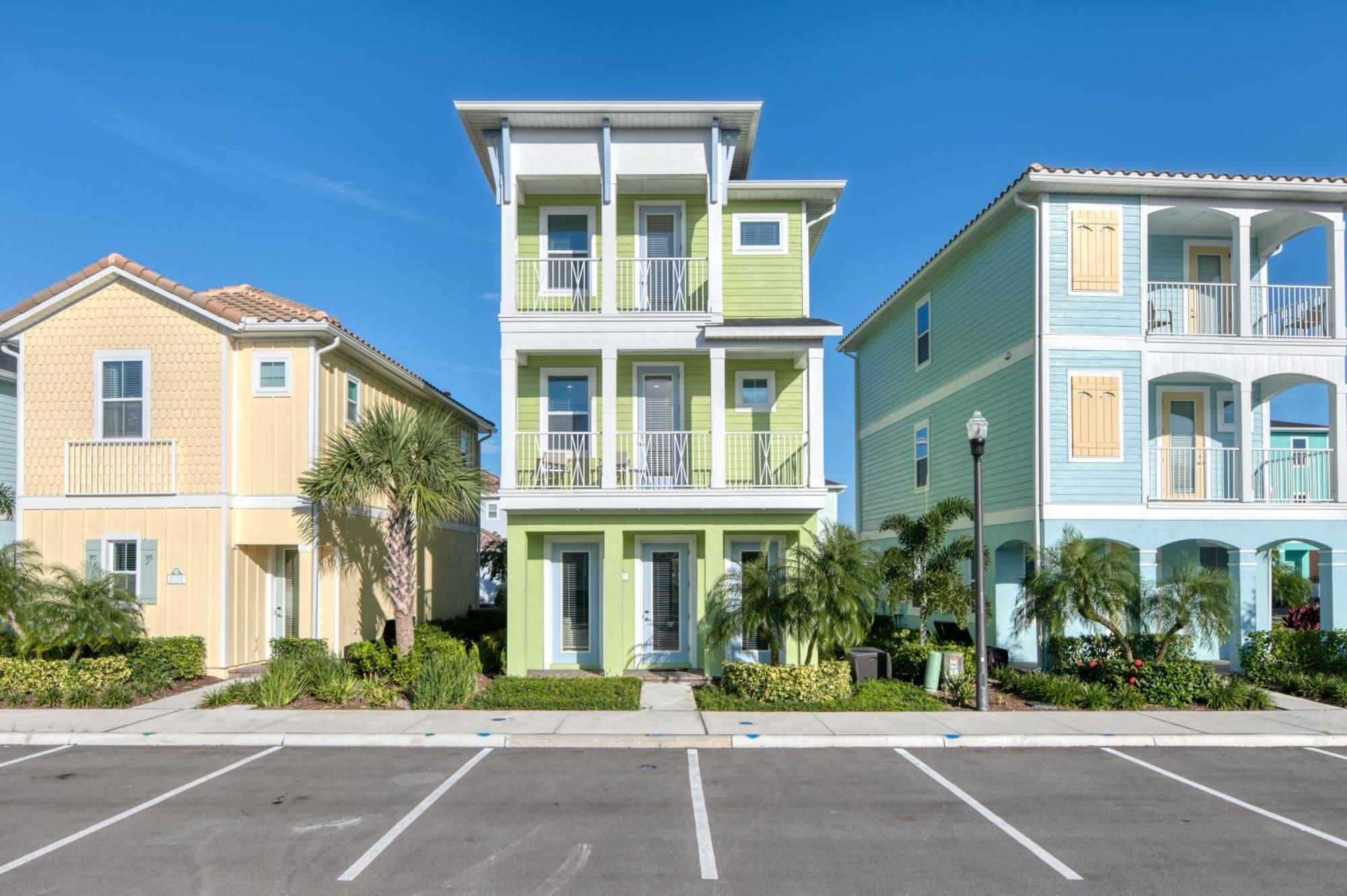 Holiday home Seaweed Paradise Near With Margaritaville Island H2o Access - 8057kd