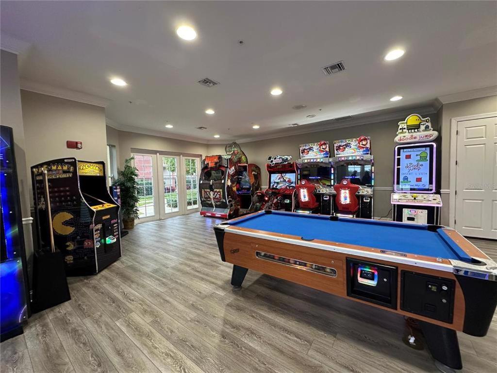 Apartment Spectacular Lakeview Serenade Next To Pool Near Theme Parks And Walk To Convention Center