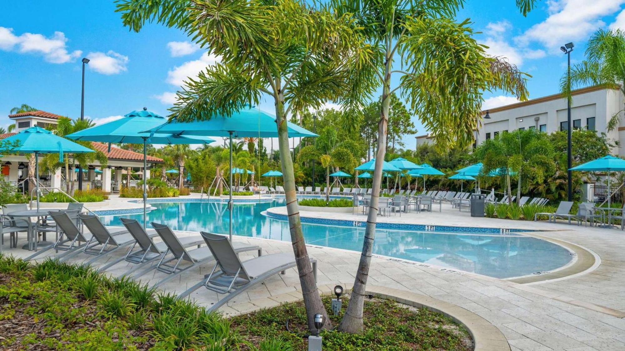 Stylish Vista Cay Luxury Oasis Near Theme Parks Walk To The Convention Center And Int'l Drive Orlando