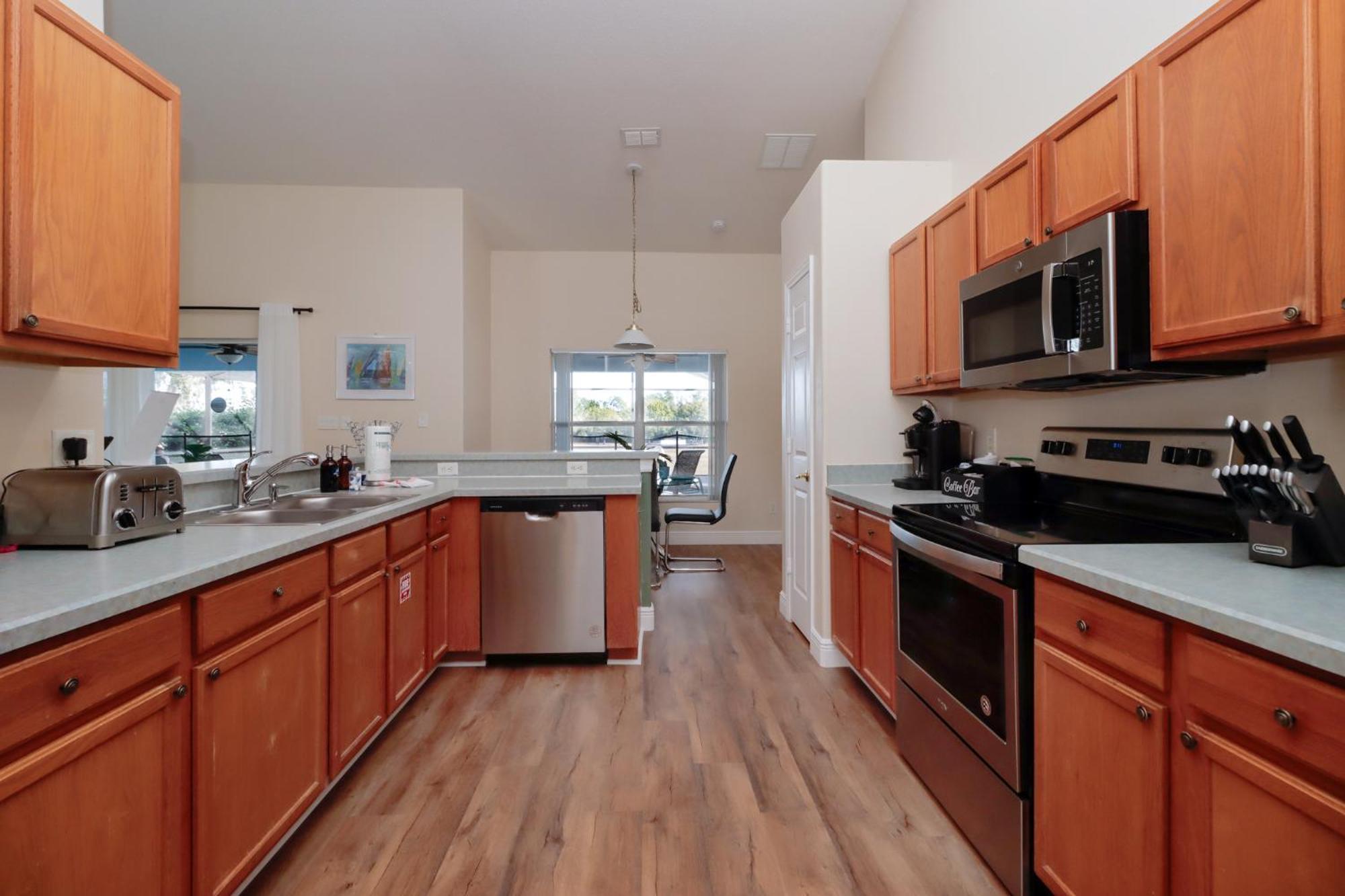 Sapphire Sky At White Rose - Sunny Pool & - Orange Tree Community - Nr Holiday home Orlando