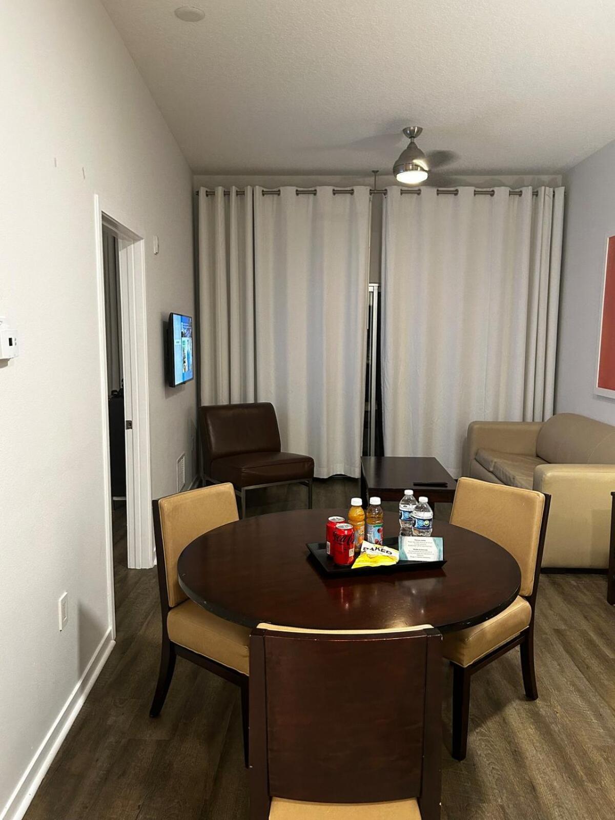 Stylish 2br Near Parks *