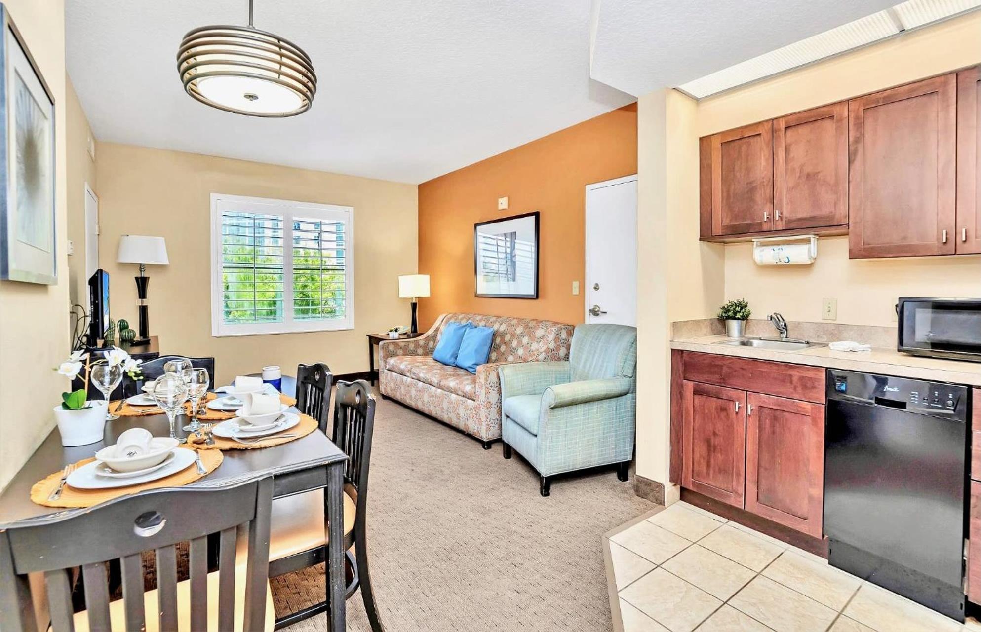 Apartment King Near & Universal Fun