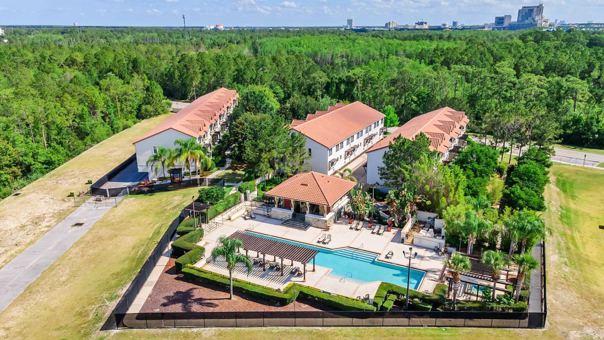 Easter Sale! Freshly Renovated Townhome By Disney! *