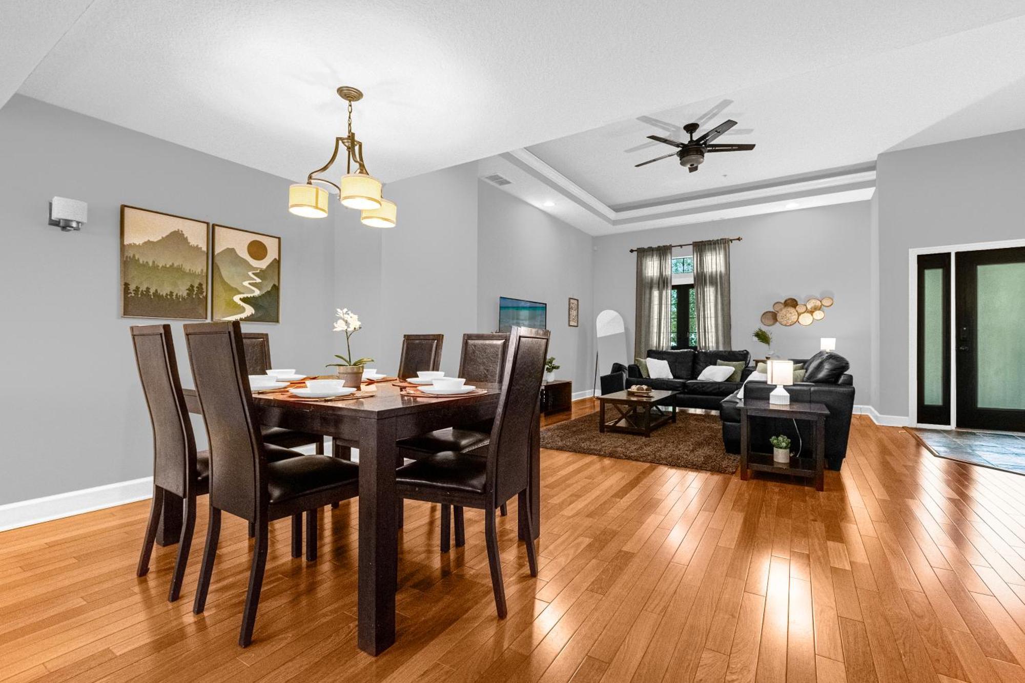 Holiday home Easter Sale! Freshly Renovated Townhome By Disney! *