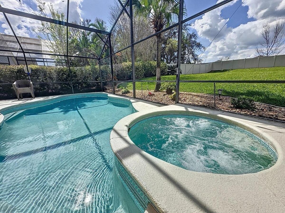 Sunny Oaks Poolside, Pool Games,4m To Holiday home
