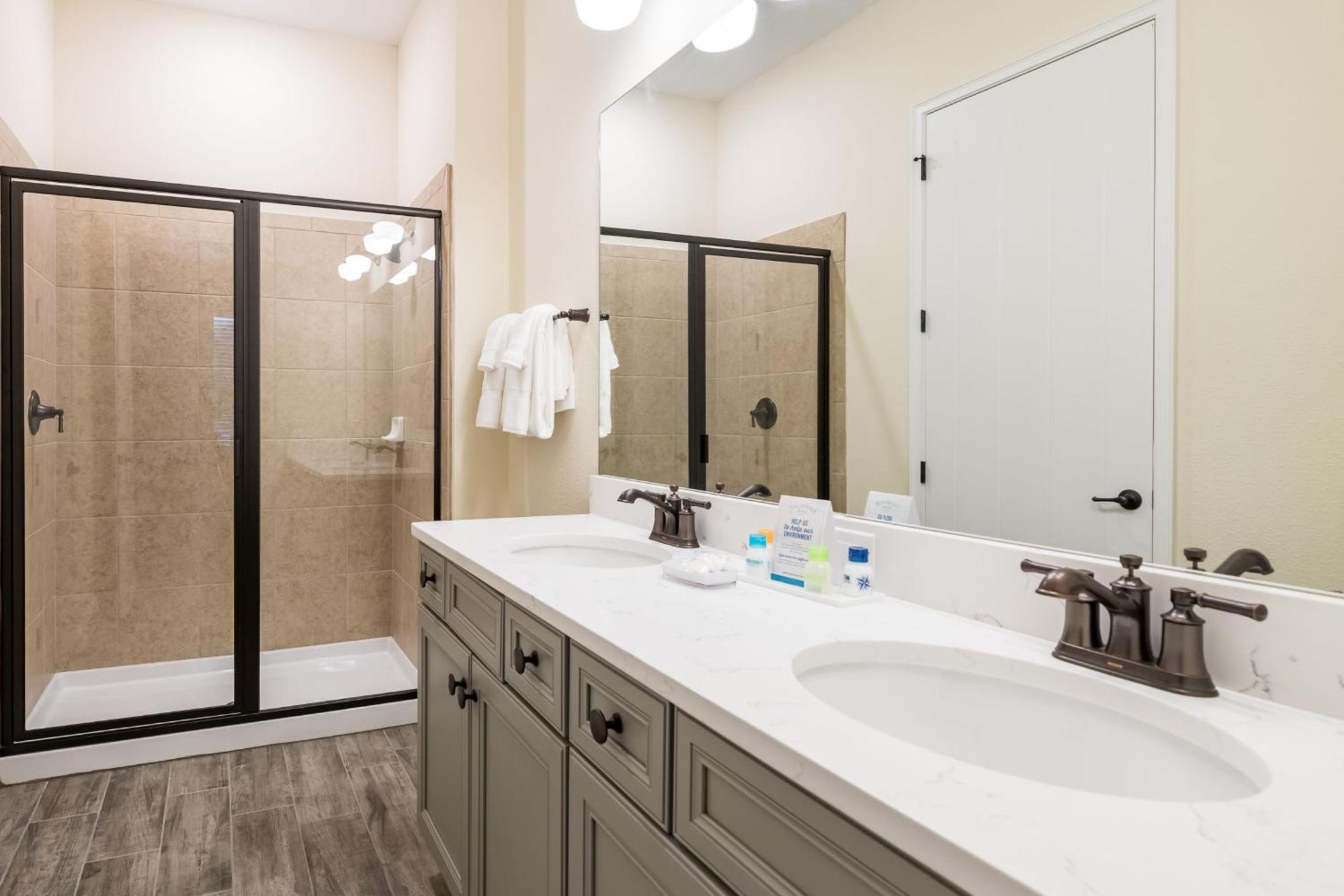 Lovely 3 Miles From W- Hot Tub And Margaritaville Island H2o Access - 8092dr * Orlando