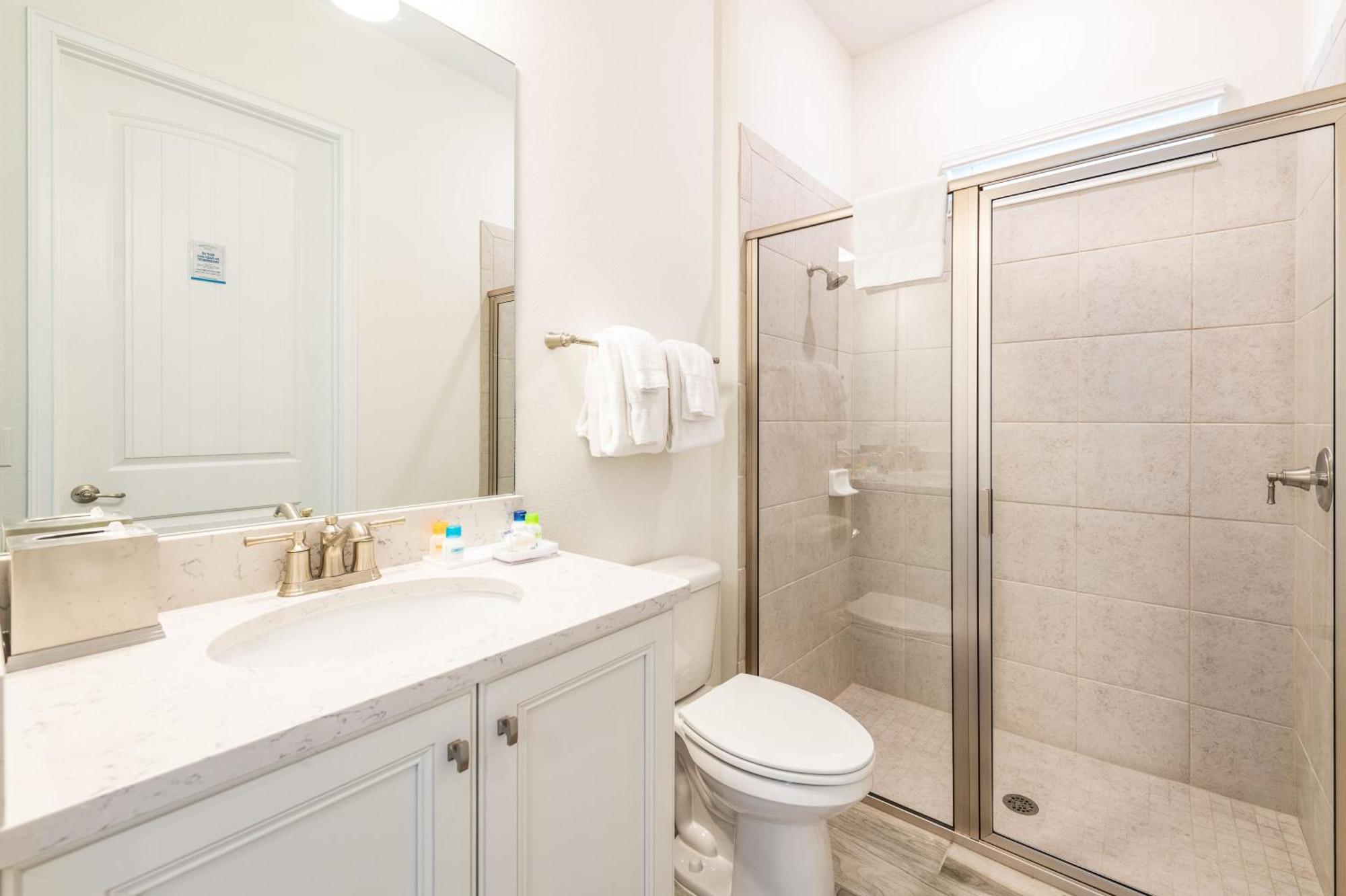 Beautiful With Private Pool Near With Margaritaville Island H20 Access - 8153su Casa de férias *