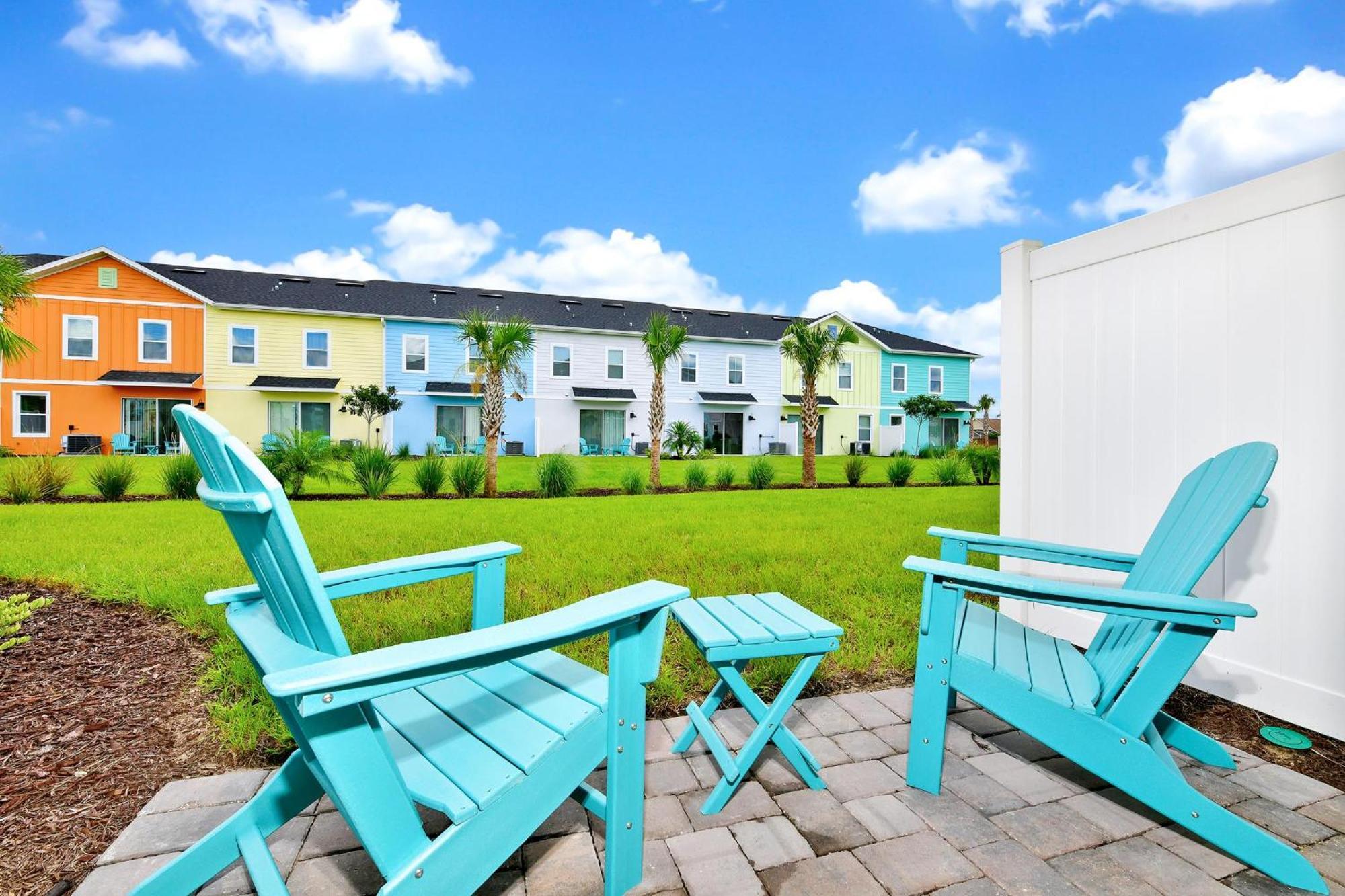 Sun Filled Near With Margaritaville Island H20 Access - 8119cp