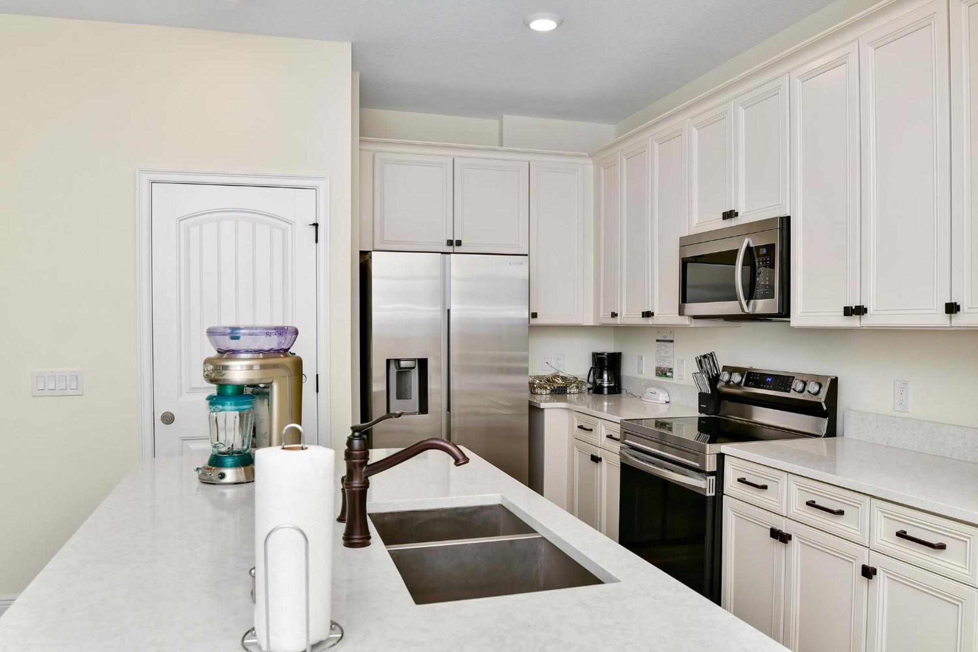Villa Sun Filled Near With Margaritaville Island H20 Access - 8119cp Orlando
