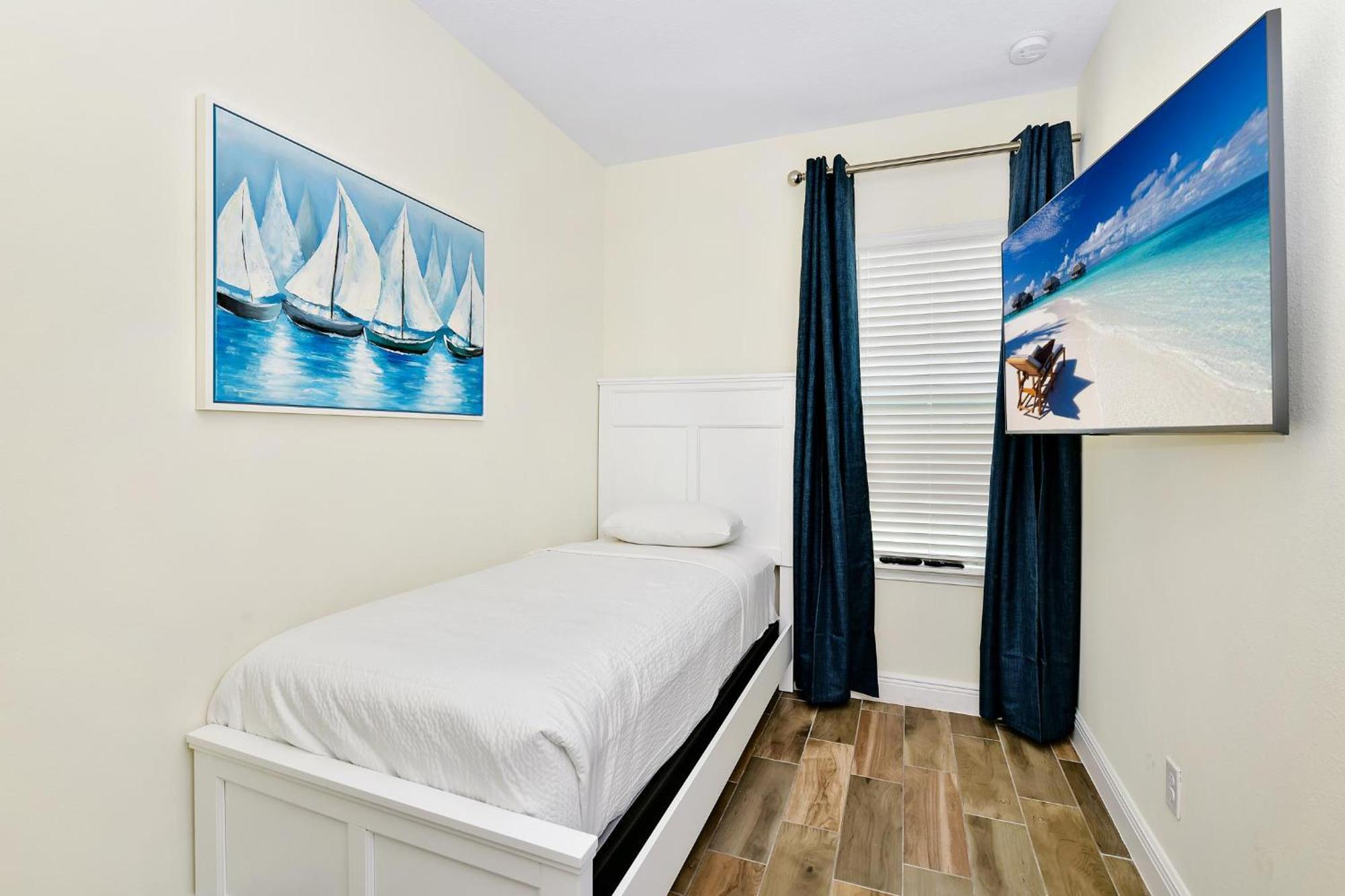 Sun Filled Near With Margaritaville Island H20 Access - 8119cp Villa