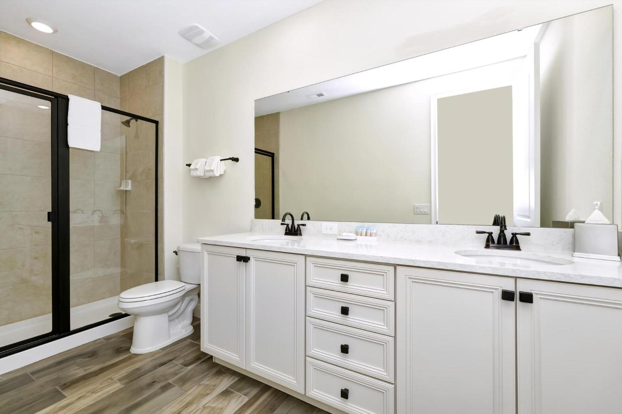 Comfy Near With Margaritaville Island H20 Access - 8189su *