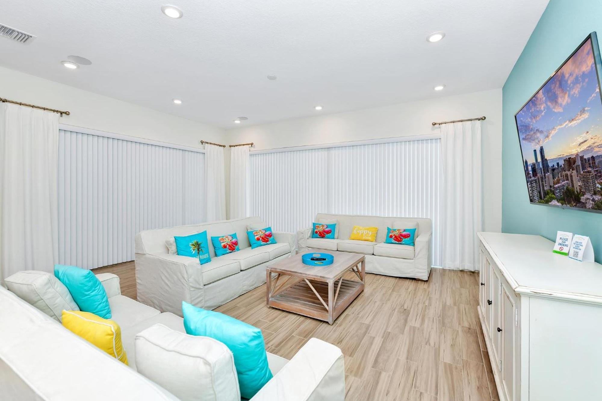 The Shark Tank With Private Pool Near Margaritaville Island H20 Waterpark Access - 3084ph Holiday home *