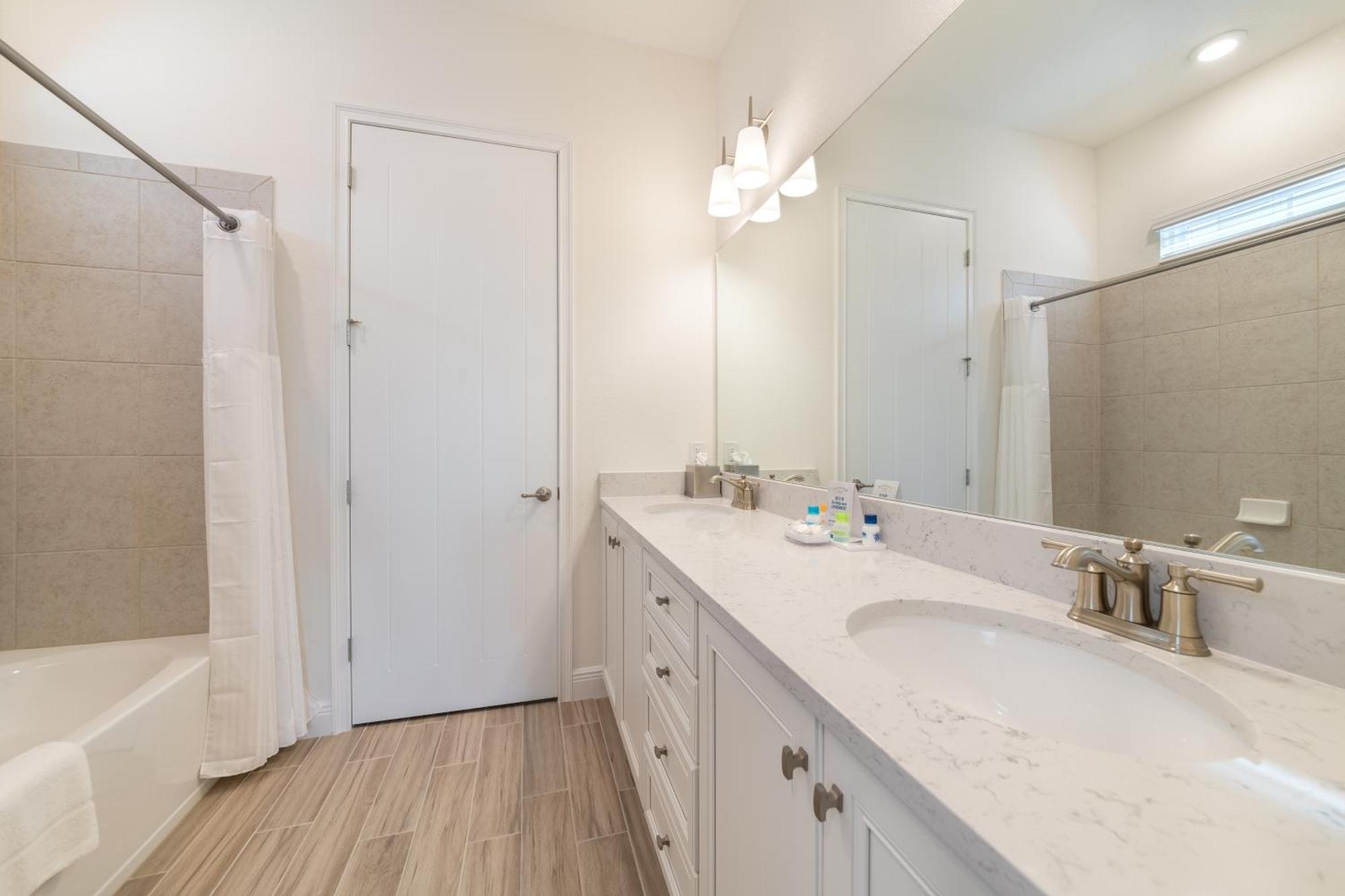 Ocean Waves With Private Pool Near With Margaritaville Island H2o Access - 8001su Holiday home