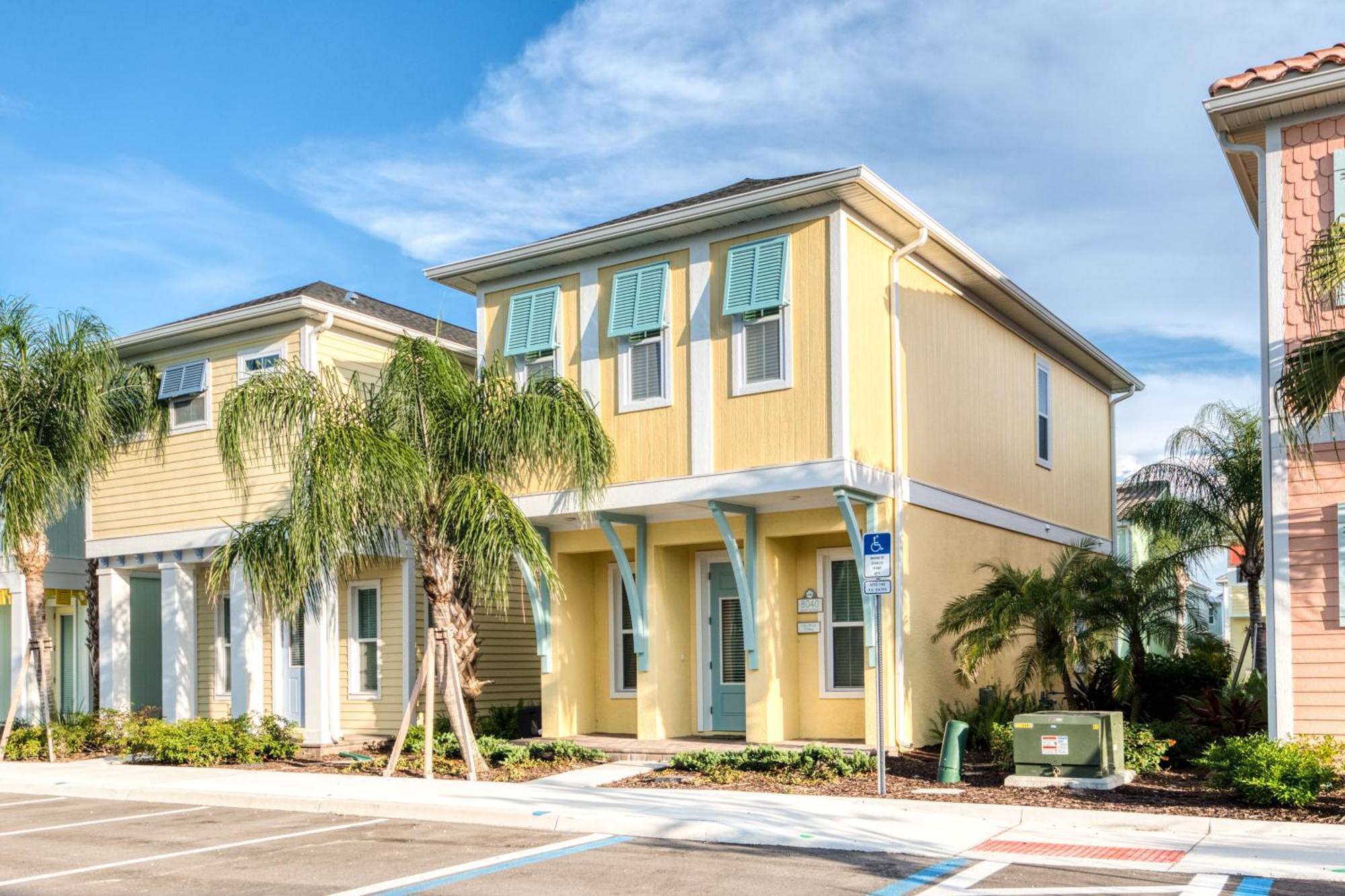 Island Time With Hot Tub Near With Margaritaville Island H2o Access - 8040su Holiday home