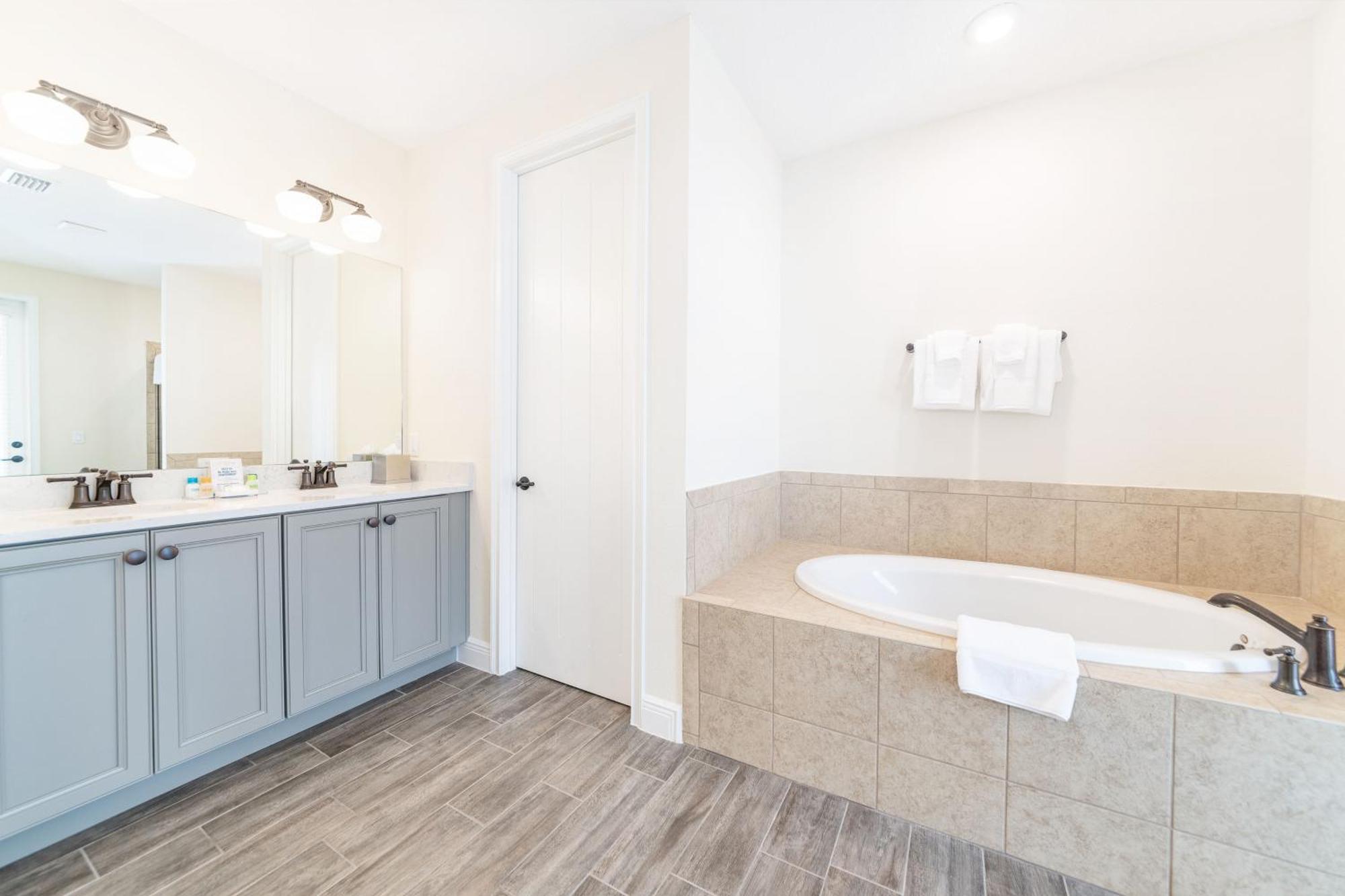 Amazing With Private Pool Near With Margaritaville Island H2o Access - 3060ph Holiday home Orlando