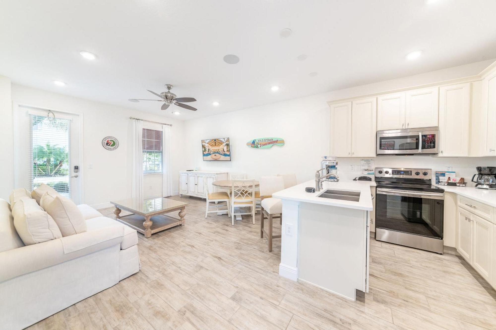 Flip Paradise With Private Hot Tub Near With Margaritaville Island H2o Access - 8004sb Orlando