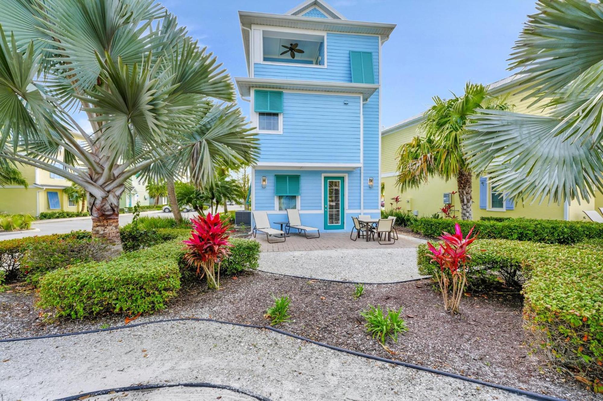Seas The Day Near With Margaritaville Island H2o Access - 8001ff Holiday home