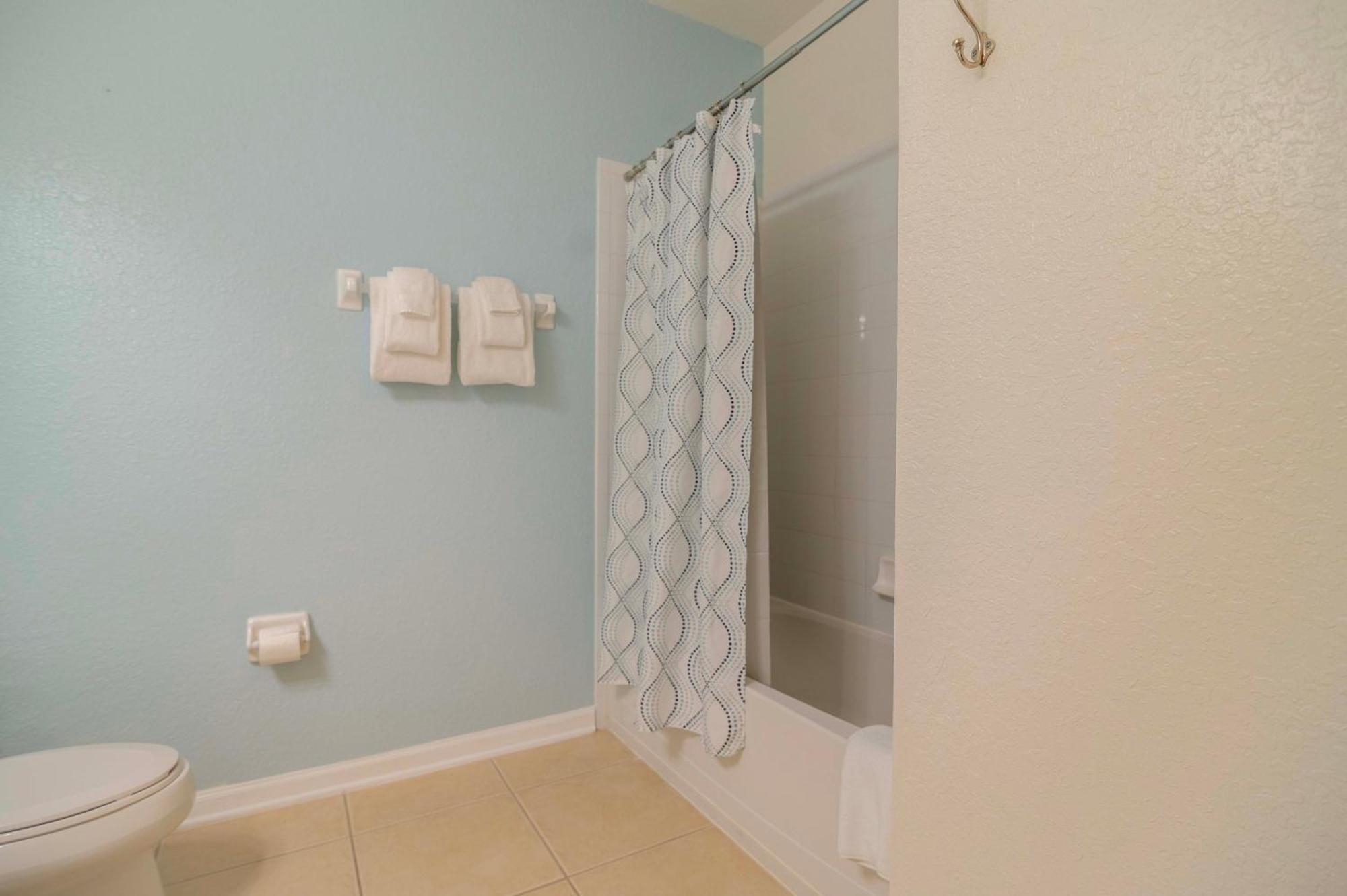 Vista Cay Poolside Retreat: Convention Center Proximity