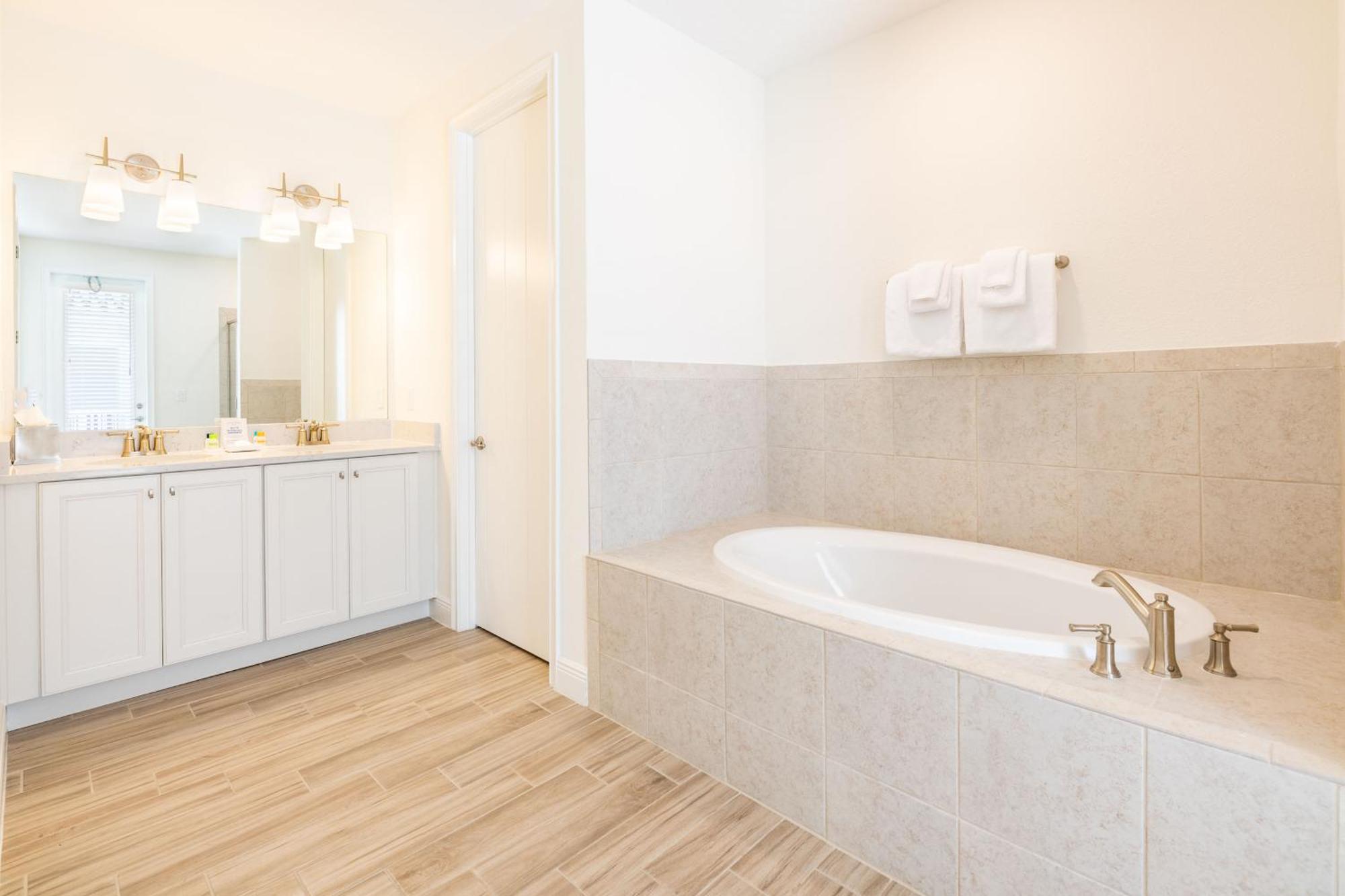 Brilliant Near With Private Pool Margaritaville Island H20 Waterpark Access - 3080ph