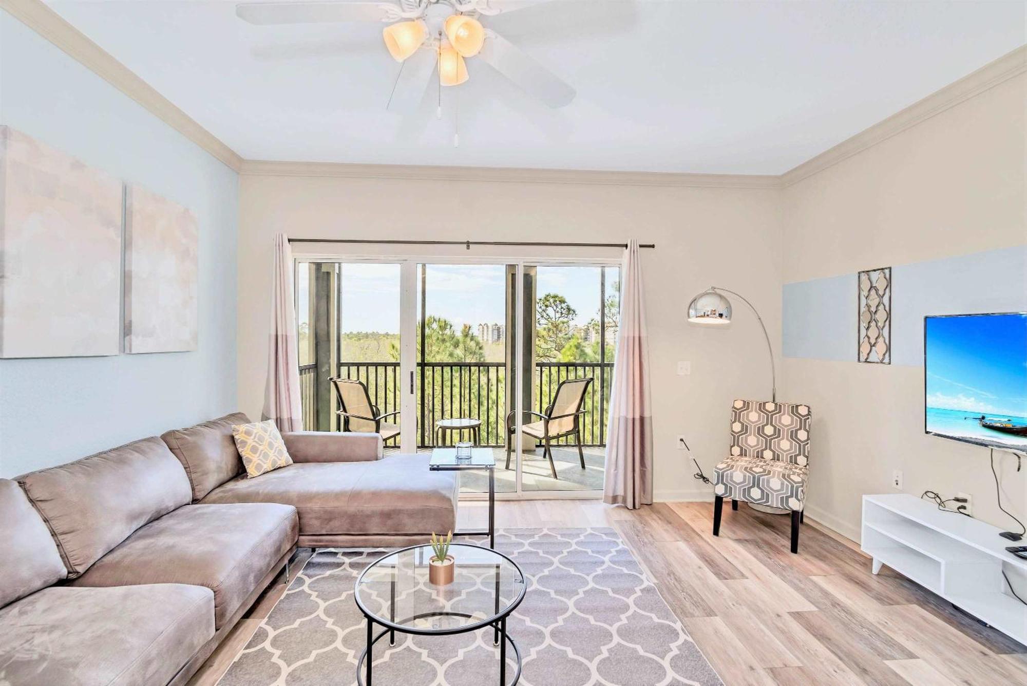 Pet-friendly 3br W Pool Hot Tub *