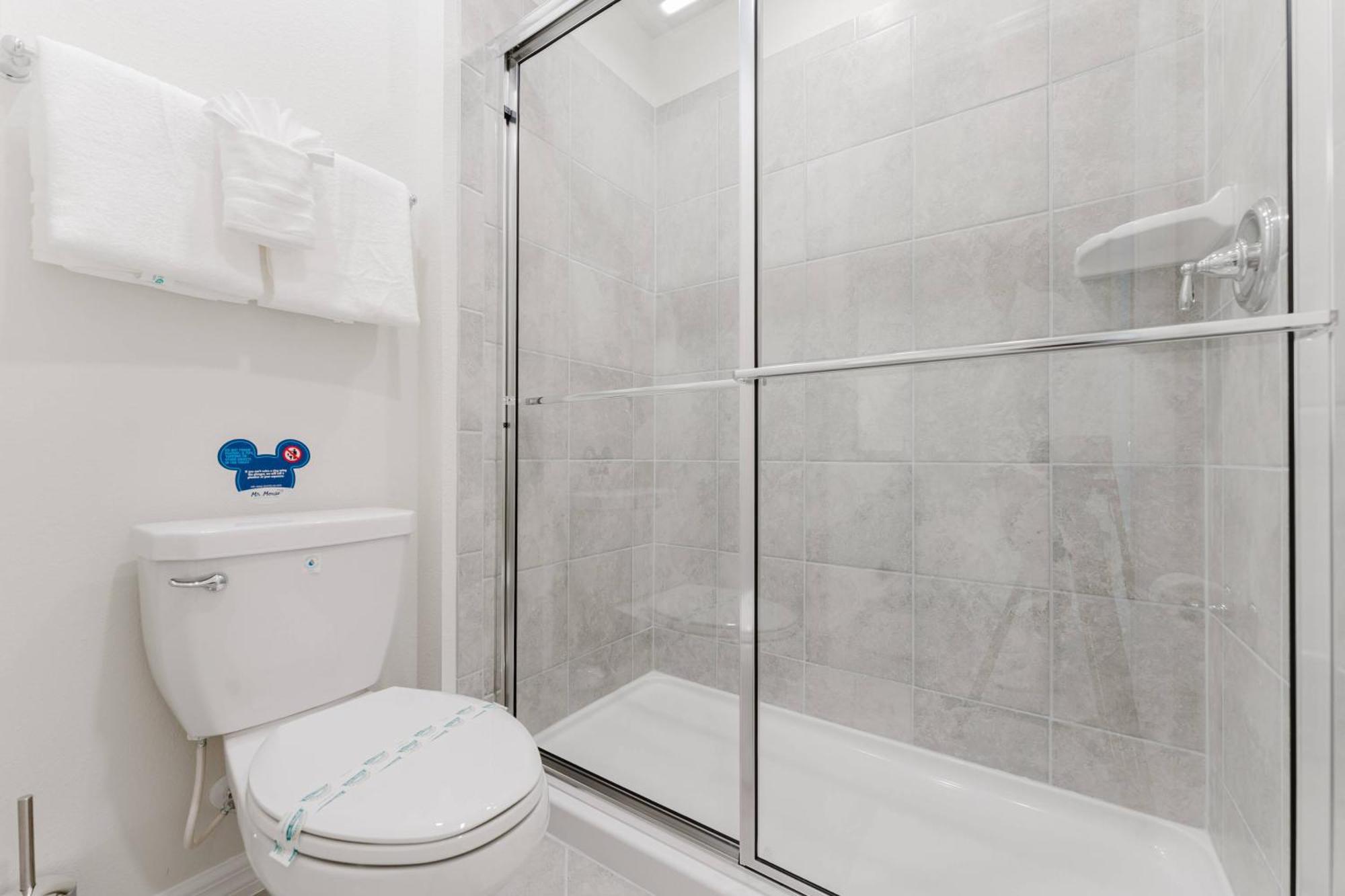 Stunning 8br Pool Gameroom Minutes To Orlando