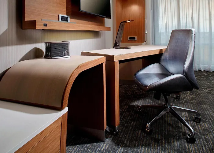 Courtyard By Marriott Orlando Lake Nona