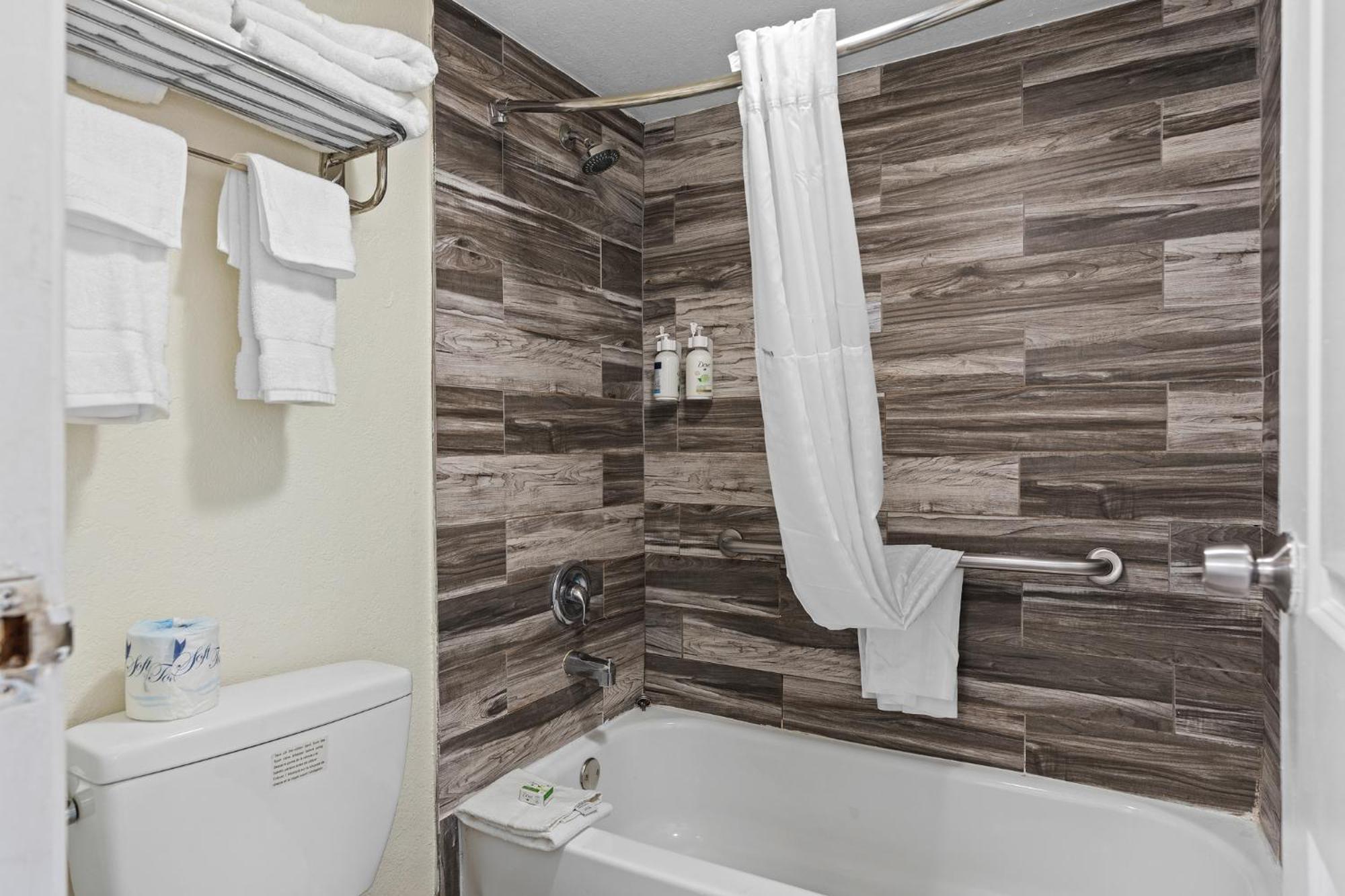 Baymont By Wyndham Downtown Orlando