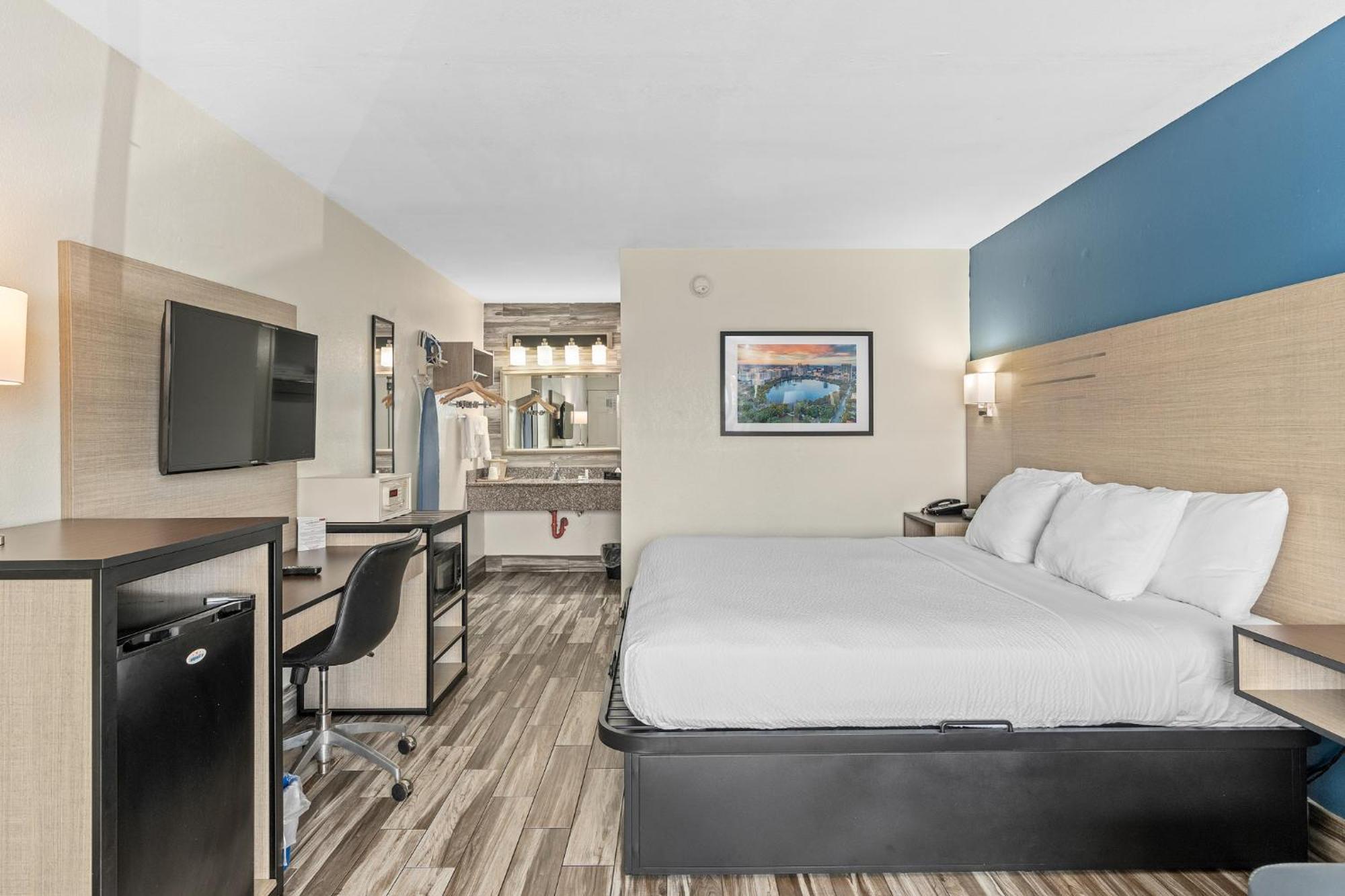 Baymont By Wyndham Downtown Hotel