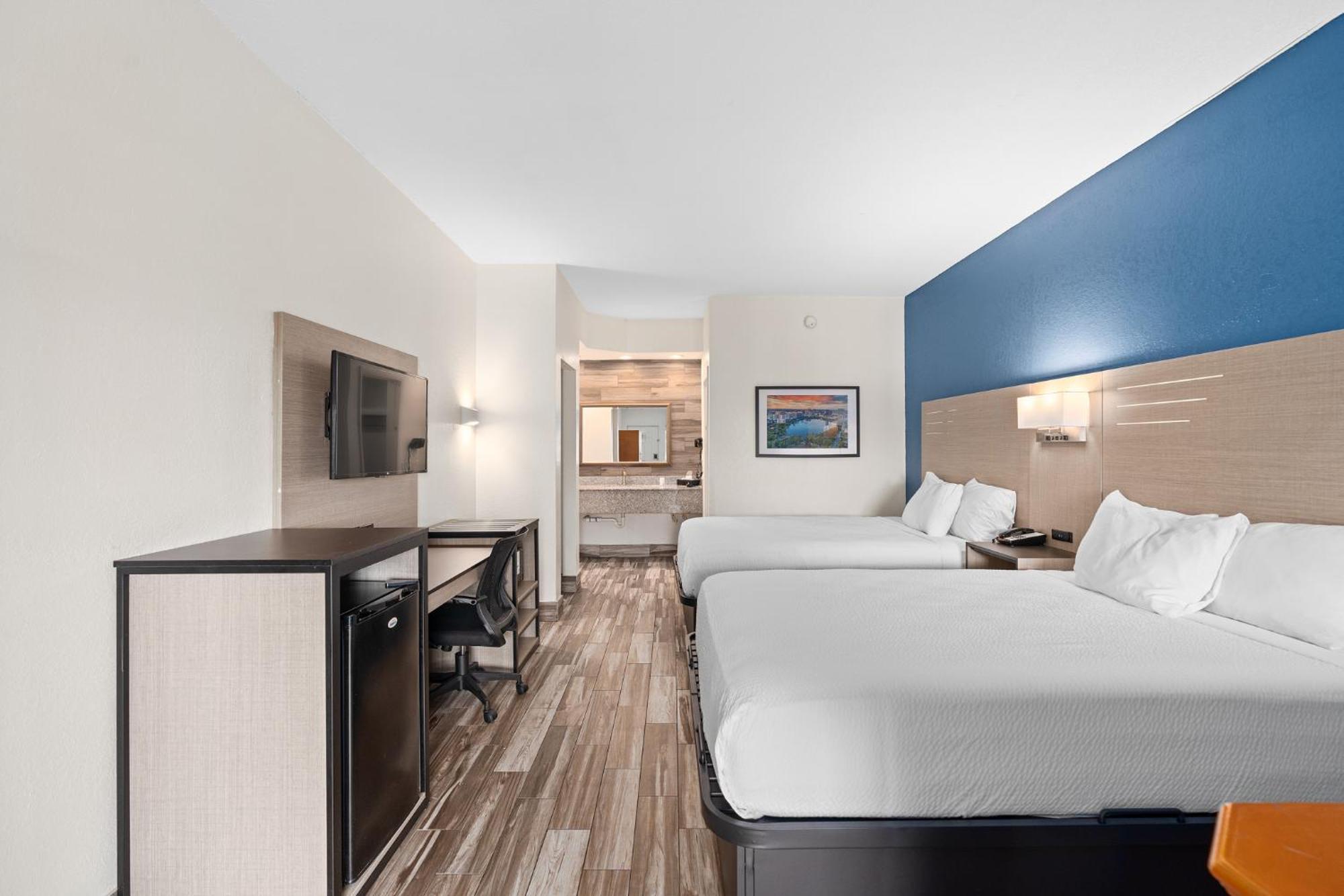 Baymont By Wyndham Downtown Hotel Orlando