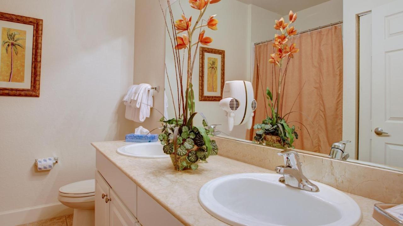 Derby Townhome At Lucaya Near Pousada