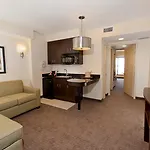 Ramada Plaza By Wyndham Orlando Resort & Suites Intl Drive - Newly Renovated!