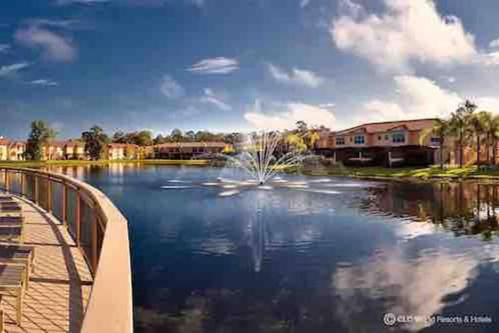 Amazing .mins To Regal Oasks Villa *