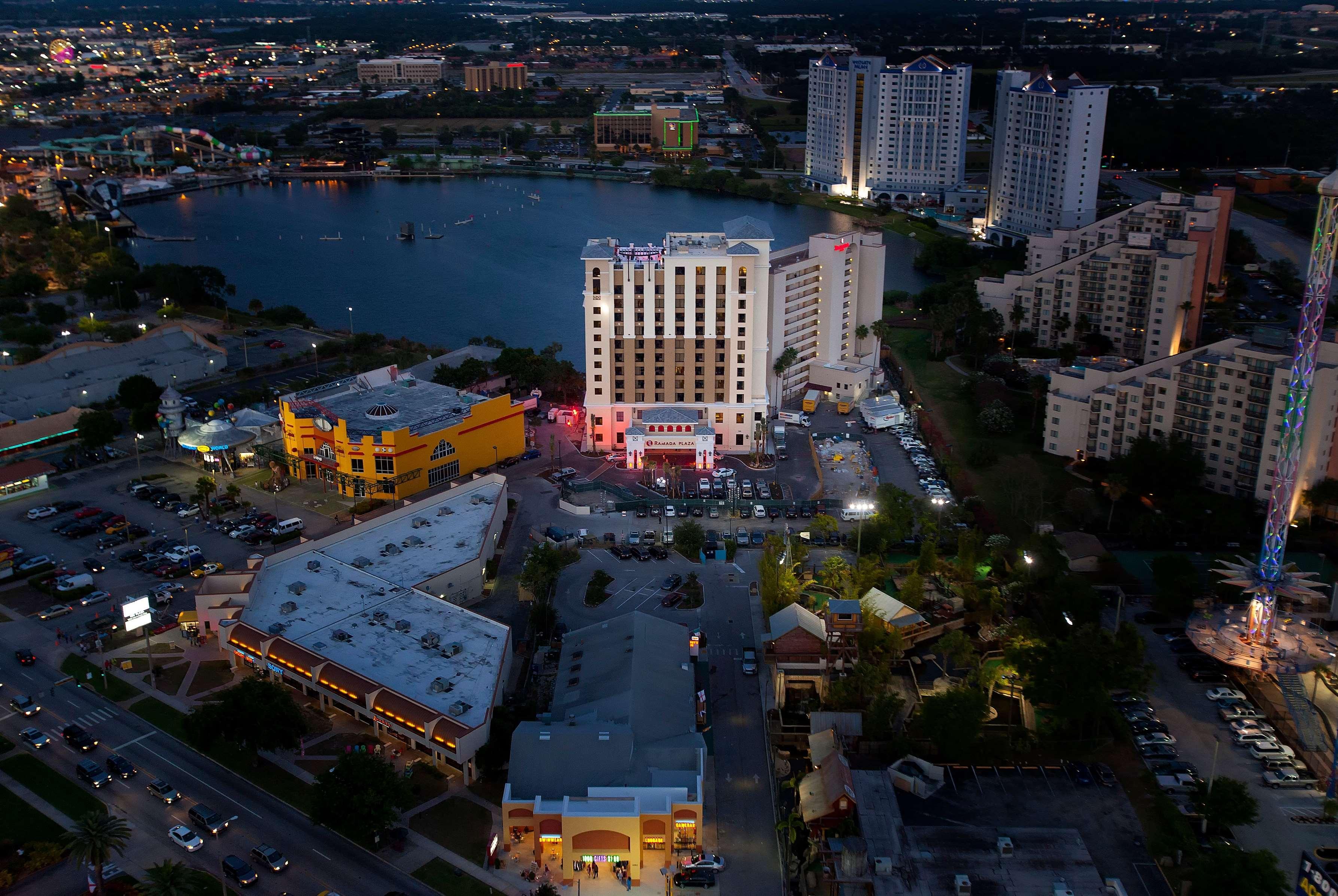 Ramada Plaza By Wyndham & Intl Drive - Newly Renovated! Orlando