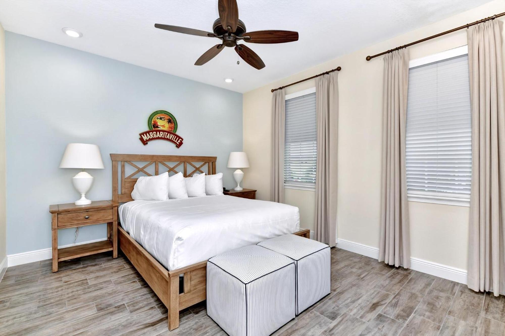 Blue Moon Luxurious With Private Pool Near With Margaritaville Island H2o Access - 8073su Orlando
