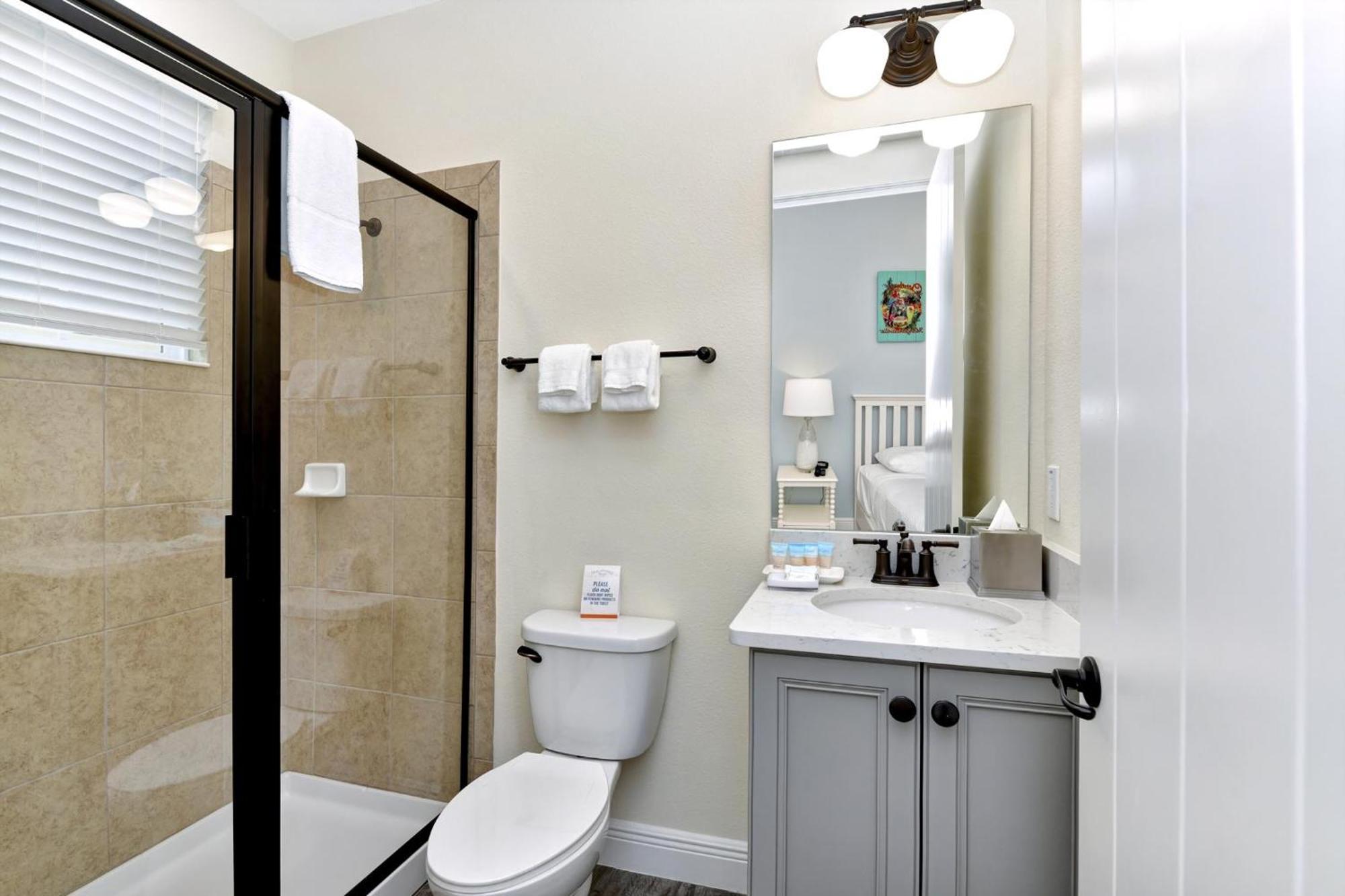 Blue Moon Luxurious With Private Pool Near With Margaritaville Island H2o Access - 8073su Holiday home *