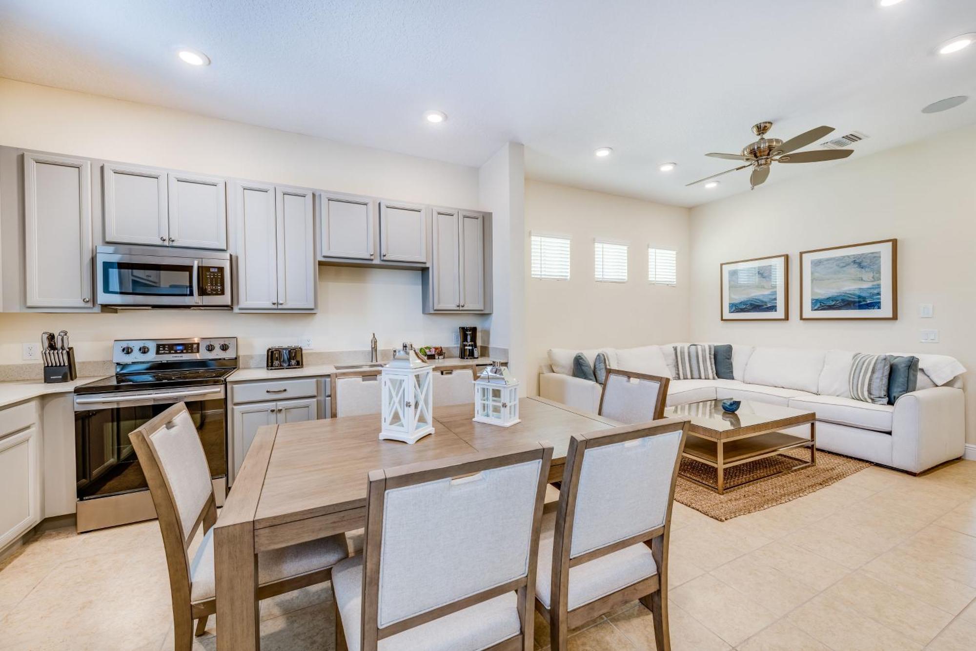 Sandy White Near With Private Hot Tub Margaritaville Island H20 Waterpark Access - 3001sp Holiday home Orlando